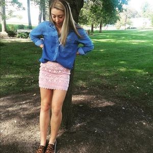 AE lace mini skirt